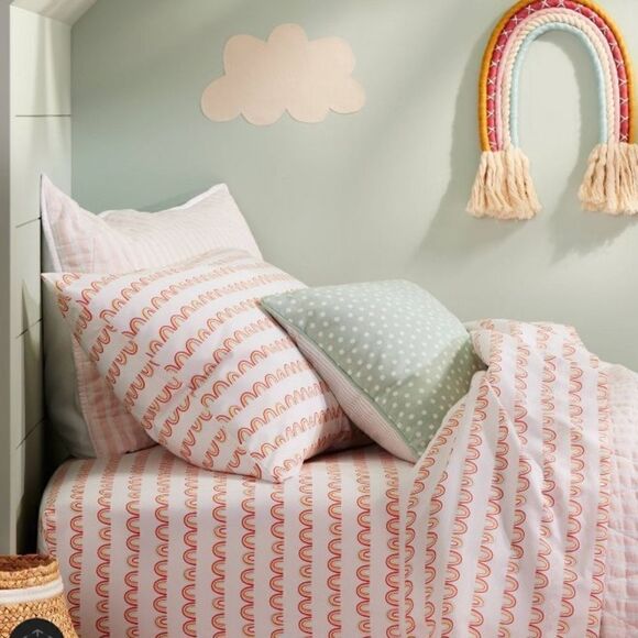 Pillowfort Rainbow Flat Top Bed Sheet - Picture 7 of 8